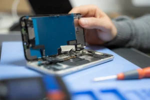 Should You Repair or Replace a Cracked Screen? (2026 IMEND Expert Analysis)